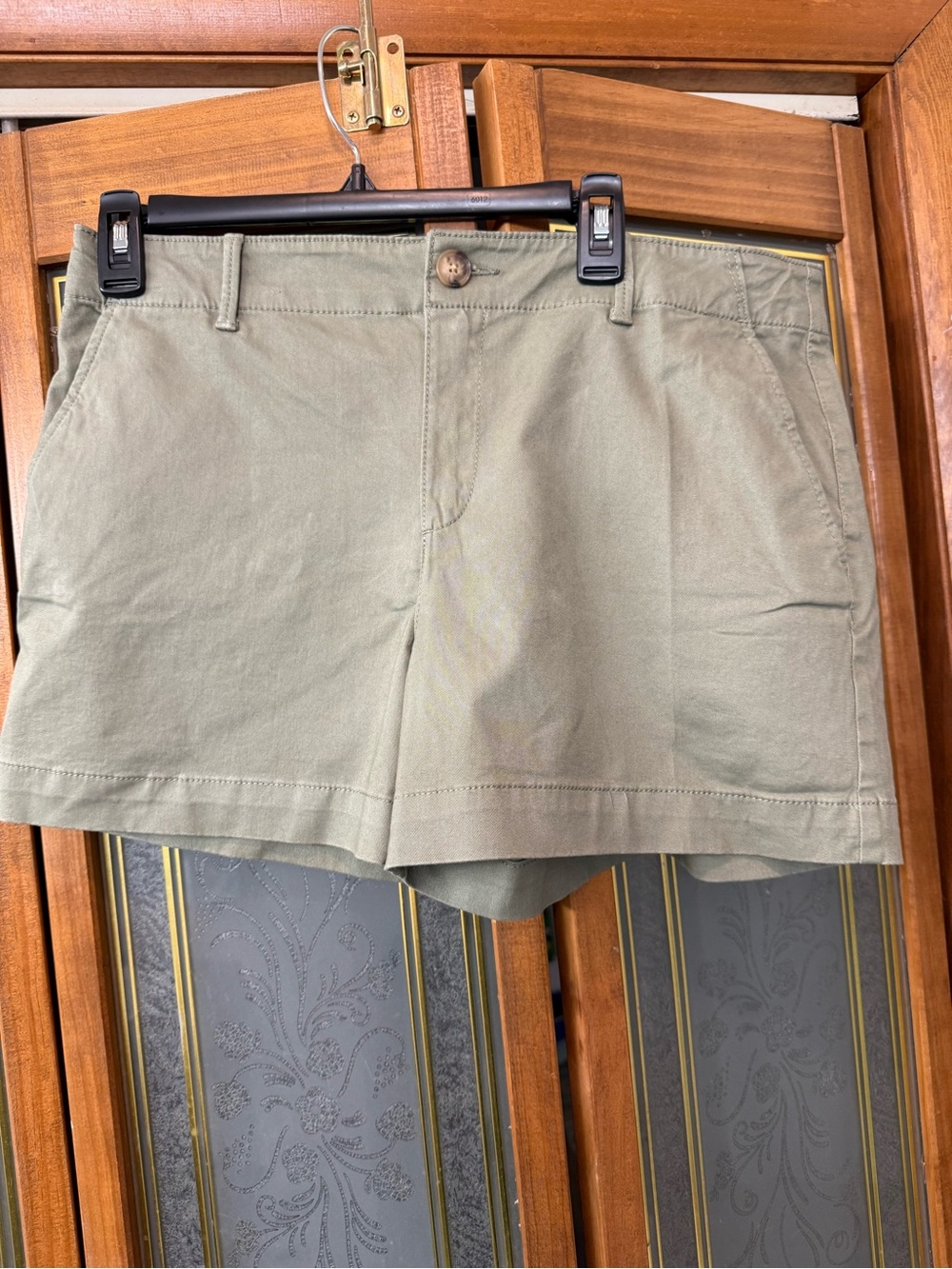 Ladies Olive Green Casual Shorts, LOFT, BRAND NEW